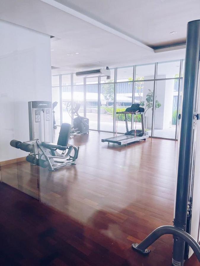 Connected Train 3 Bedrooms - Above Klgateway Mall 14 Kuala Lumpur Esterno foto