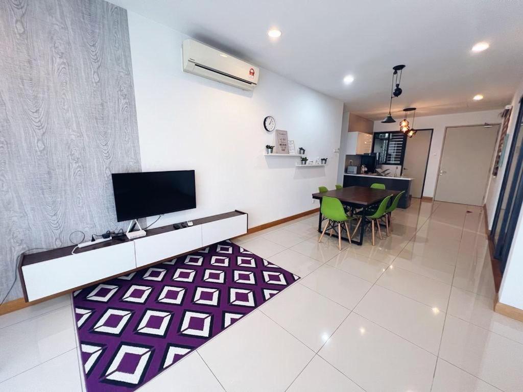 Connected Train 3 Bedrooms - Above Klgateway Mall 14 Kuala Lumpur Esterno foto